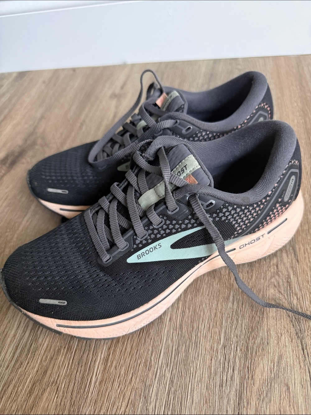 Brooks Ghost 14 Women's Running Sneakers Size 7.5